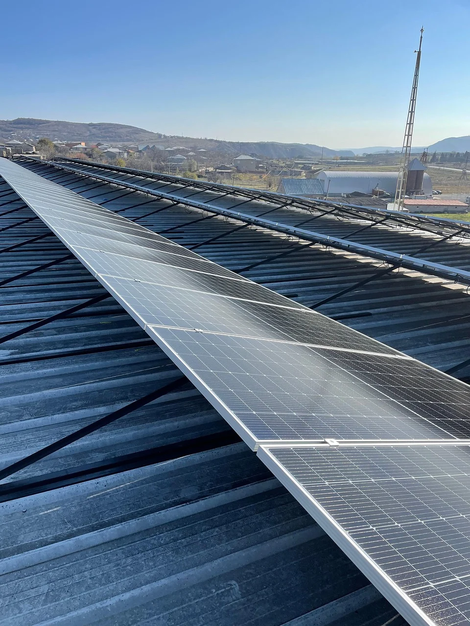 https://pixabay.com/photos/solar-energy-electricity-panel-6816101/